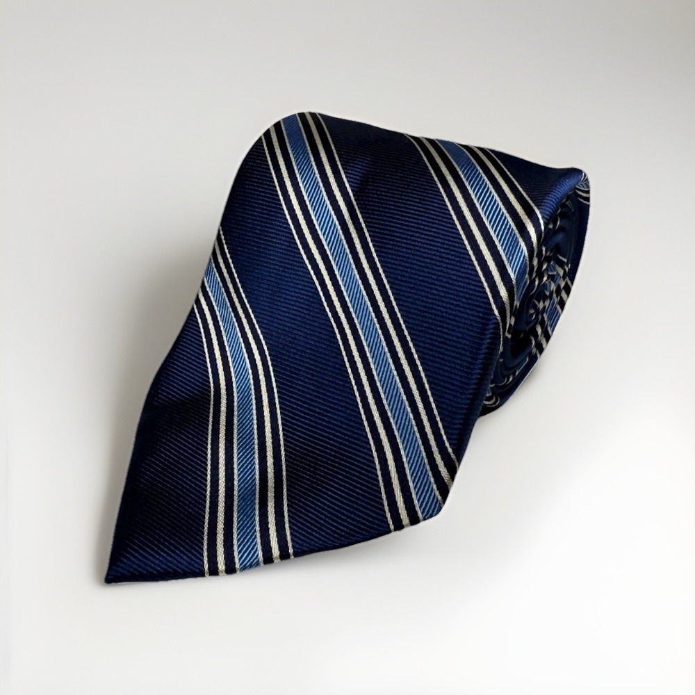 Brooks Brothers Makers Tie Blue White Striped 100% Silk USA Handmade Classic